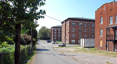 Magnolia Apartments in Knoxville, TN - Building Photo - Building Photo