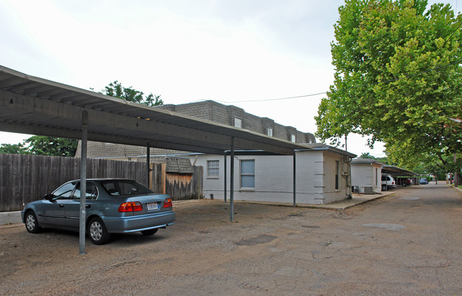 Park Place Townhomes in Lubbock, TX - Building Photo - Building Photo