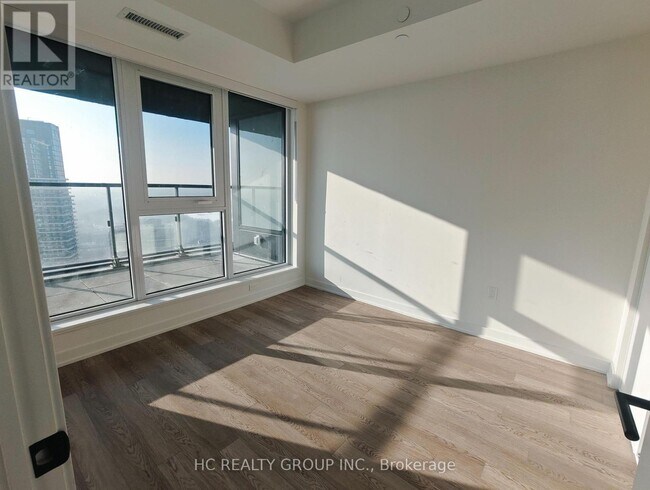 1 Quarrington Lane in North York, ON - Building Photo - Building Photo