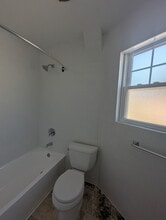 2763 Fish Ave, Unit 3 bd 1.5 bath in Bronx, NY - Building Photo - Building Photo