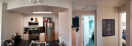 530 Melrose Ave E, Unit 403 in Seattle, WA - Foto de edificio - Building Photo