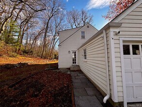 67 Turkey Ln in Cold Spring Harbor, NY - Building Photo - Building Photo