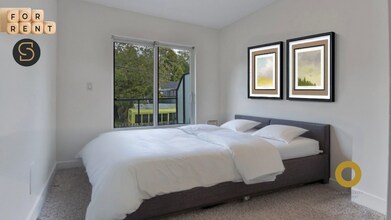 1430 Bewicke Av in North Vancouver, BC - Building Photo - Building Photo