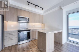 286-2286 Main St in Toronto, ON - Building Photo - Building Photo