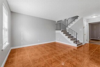 4017 Cottage Hill Rd in Mobile, AL - Building Photo - Building Photo