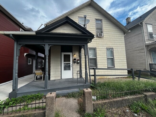 property at 1458 W 3rd St