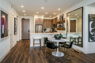 345 E McKinley Ave in Sunnyvale, CA - Building Photo - Building Photo