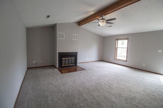 2011 Bridgewater Dr in Columbia, MO - Building Photo - Building Photo