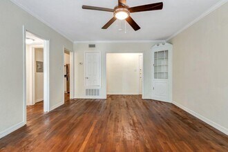 1507 Pease Rd in Austin, TX - Foto de edificio - Building Photo