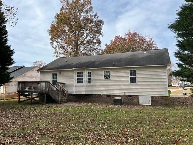 1441 Smokey Mountain Dr in Zebulon, NC - Building Photo - Building Photo