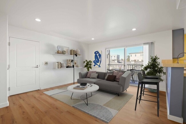 property at 6534 Balboa Blvd