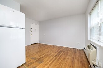 388 Courtland Ave in Stamford, CT - Building Photo - Building Photo