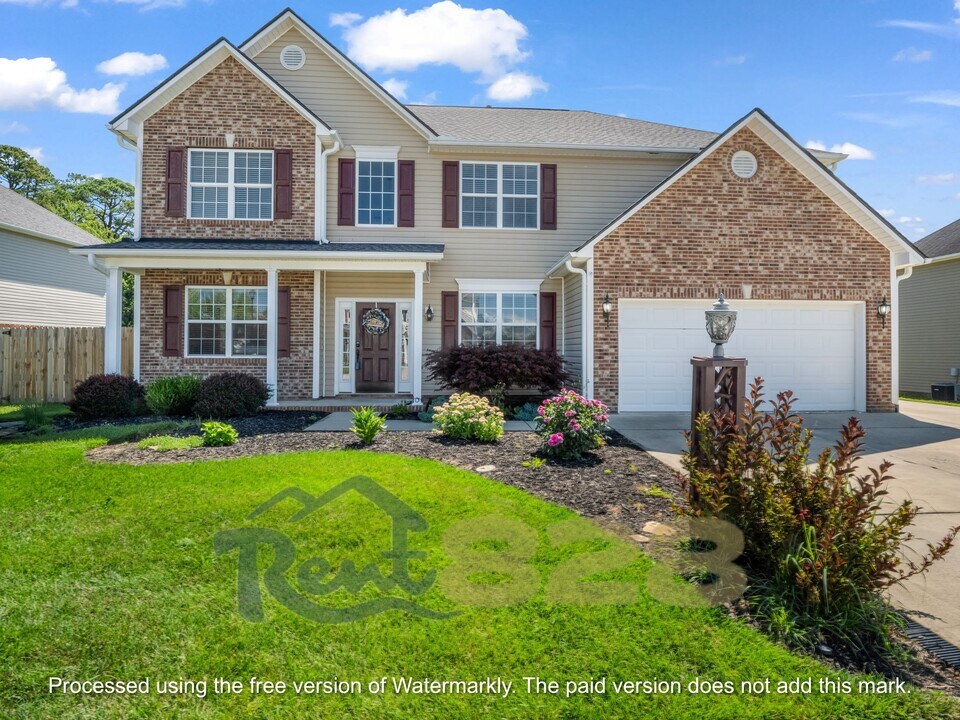 243 Wildbriar Rd in Fletcher, NC - Building Photo