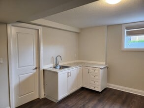 235 Raspberry Pl in Waterloo, ON - Building Photo - Building Photo