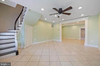 41 W Main St in New Market, MD - Foto de edificio - Building Photo