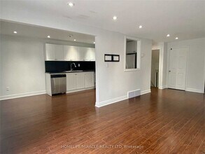 1448 Tyneburn Cres in Mississauga, ON - Building Photo - Building Photo