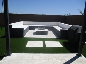 4411 W Park View Ln in Glendale, AZ - Building Photo - Building Photo
