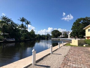 1818 E Oakland Park Blvd-Unit -82 in Fort Lauderdale, FL - Foto de edificio - Building Photo