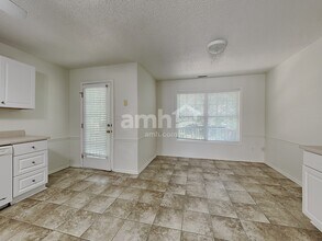 1703 Hunterwoods Dr in High Point, NC - Building Photo - Building Photo
