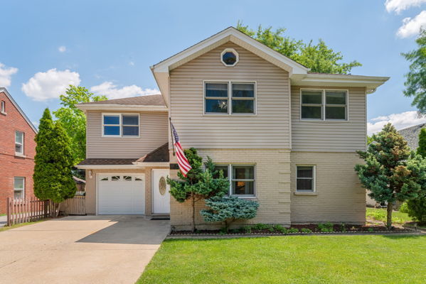 641 S 8th Ave in La Grange, IL - Building Photo