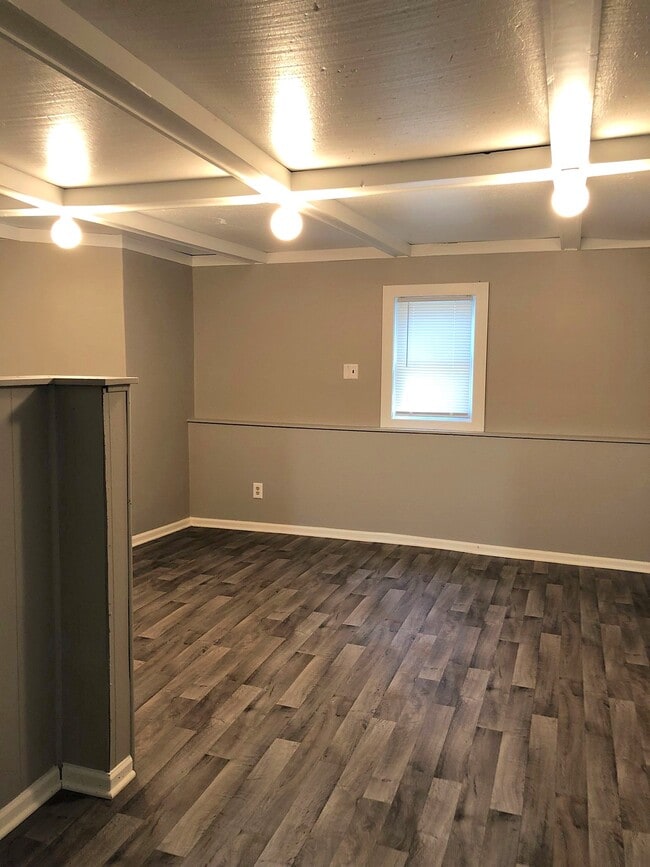 335 N 1st St in Council Bluffs, IA - Building Photo - Building Photo