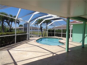 1510 SW 8th Pl in Cape Coral, FL - Building Photo - Building Photo