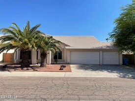 4219 W Misty Willow Ln in Glendale, AZ - Building Photo