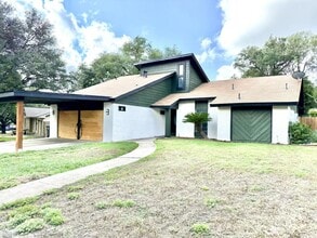 2934 Burnt Oak St in San Antonio, TX - Building Photo - Building Photo