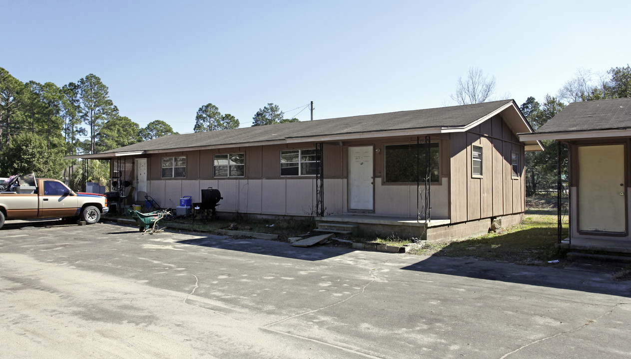 2828 Lisenby Ave in Panama City, FL - Building Photo