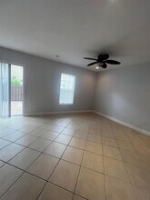 8657 Blaze Ct in Davie, FL - Building Photo - Building Photo
