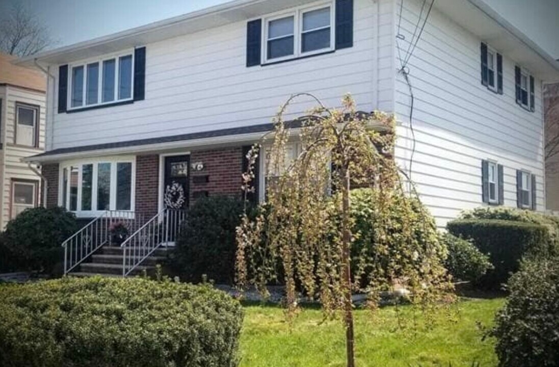 655 Crooks Ave, Unit 655 crooks Ave Clifton NJ in Clifton, NJ - Building Photo