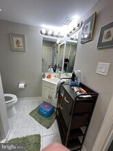 13216 CHESTNUT OAK Dr in Gaithersburg, MD - Building Photo - Building Photo