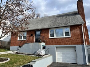 15 Entrance Ct in Yonkers, NY - Building Photo - Building Photo