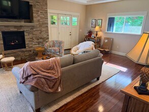 60 Naniuka Pl in Makawao, HI - Building Photo - Building Photo