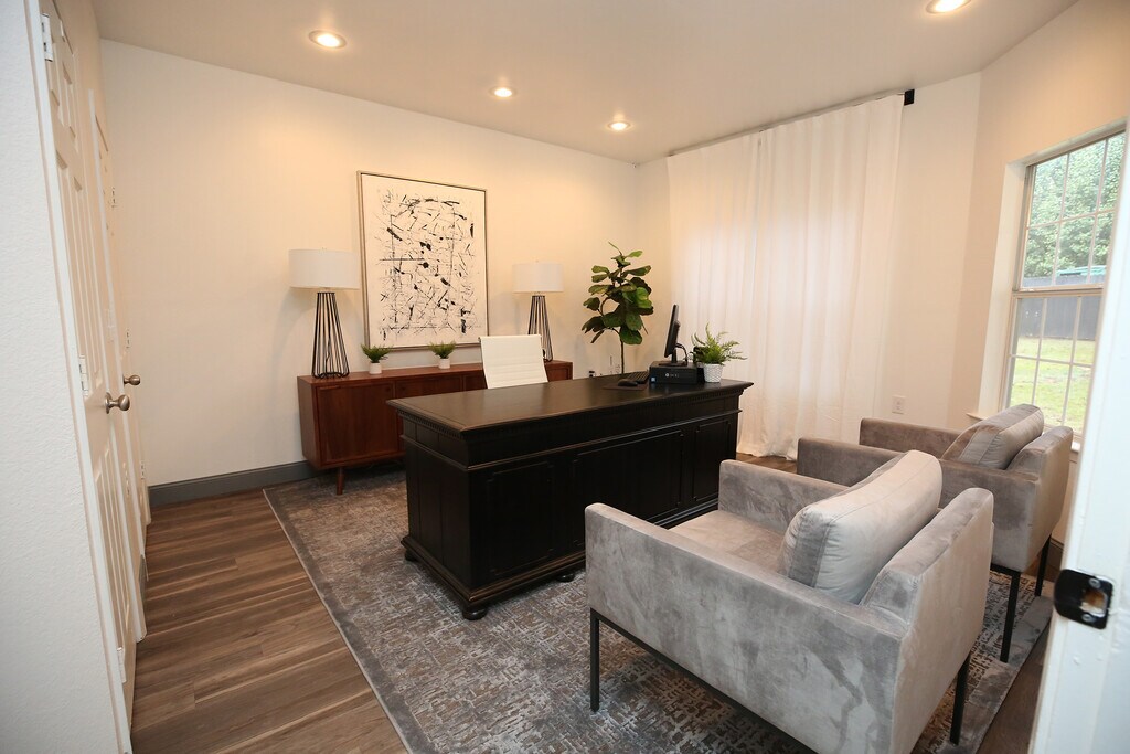 Gloster Flats Tupelo, MS Apartments