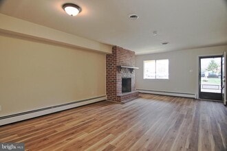 2003 Walnut Ridge Dr in Pottstown, PA - Building Photo - Building Photo