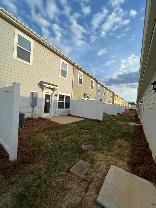 406 Sagecroft Ln in Indian Trail, NC - Building Photo - Building Photo