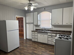 1709 Francis St in St. Joseph, MO - Building Photo - Building Photo