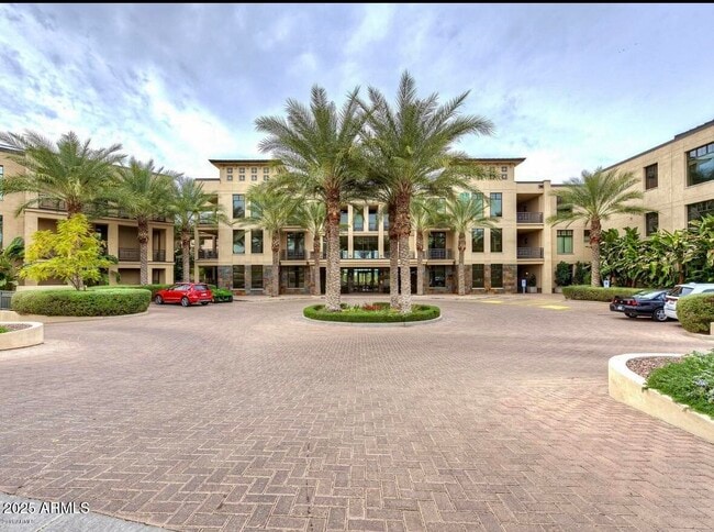 property at 8 Biltmore Estates Dr