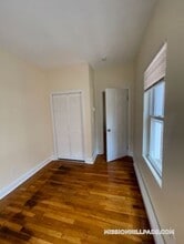 892 Huntington Ave in Boston, MA - Building Photo - Building Photo