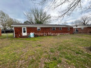 7406 Cypress Ave in Fort Smith, AR - Building Photo - Building Photo
