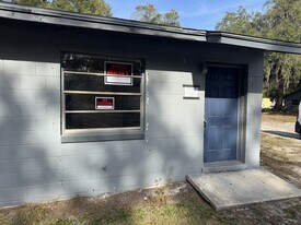 505 Kilgore St in Wildwood, FL - Building Photo