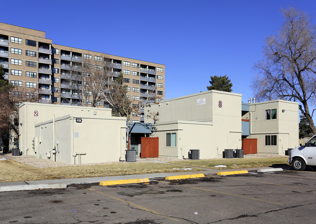 Eliot Elderly in Denver, CO - Foto de edificio