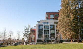 1561-1561 W 57th Ave in Vancouver, BC - Building Photo