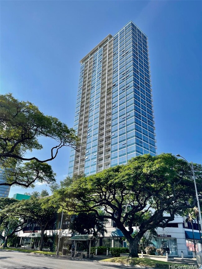 property at 909 Kapiolani Blvd