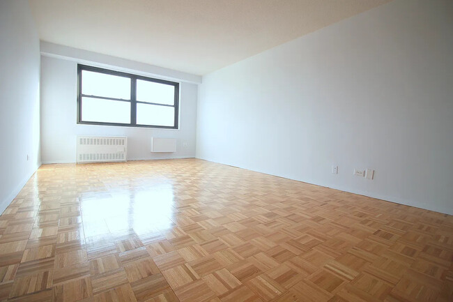 129 E 95th St, Unit 2F in New York, NY - Building Photo - Building Photo