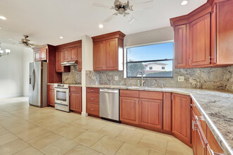 3516 Harbor Cir in Delray Beach, FL - Building Photo - Building Photo