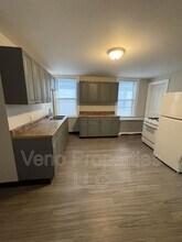 1075 Park Ave in Schenectady, NY - Building Photo - Building Photo