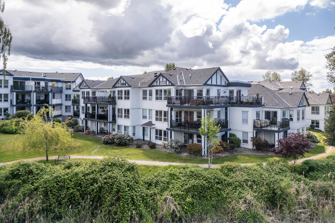 Shorewalk in Delta, BC - Building Photo