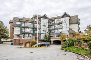 Harrison Landing in Langley, BC - Building Photo